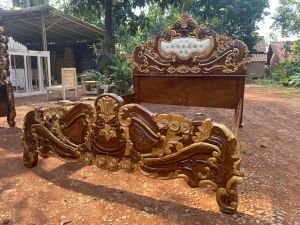Invoice COD tempat tidur klasik jati