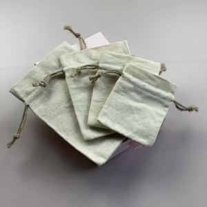 weikende | 24pcs Natural Jute Canvas Gift Bags - Eco-Friendly Burlap Pouches for Jewelry Necklace Earring Ring Soap Organizer Wedding Favor