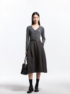Vero Moda | Elegant French Style Wool Silk Knitted Pleated Dress