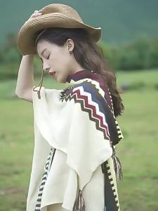 2024 New Ethnic Style Shawl Womens Wooden Ear Fashion Wear Knitted Cape Bohemian Travel Fashion