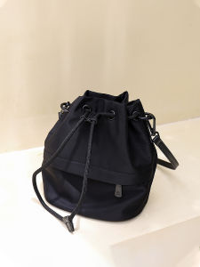 Oxford Cloth Bucket Bag Womens Crossbody Bag Lightweight Versatile Casual Drawstring Bucket Handbag Urban Minimalist Style