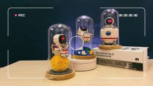 [ของแท้] WISE HANK นักบินอวกาศ เลโก้ตัวต่อ โมเดลอวกาศ นาโนบล็อก พร้อมโคมครอบไฟ LED พร้อมไฟหลากสี astronaut DIY educational toys