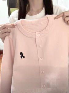 Áo Len Cardigan Dệt Kim Thêu Màu Hồng Ngọt Ngào Cho Nữ Mùa Xuân Thu Phong Cách Hàn Quốc Ngắn Thiết Kế Áo Len Mỏng