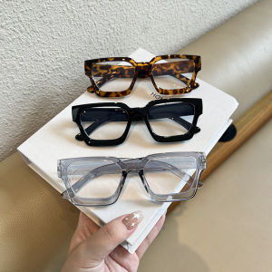 2024 Fashionable Thick Border Glasses Frame European and American Style INS Cross-Border Retro Trend Anti-Blue Light Glasses for Nearsightedness