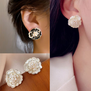 S925 Elegant Pearl Stud Earrings White and Black Camellia Earrings Temperament Trendy Retro Flower Earrings for Women