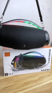 LOA BLUETOOTH KHÔNG DÂY CAO CẤP BOOMBOX 4 - M13 KẾT NỐI NHANH CHÓNG ÂM THANH SỐNG ĐỘNG BASS HAY CÔNG SUẤT LỚN PIN KHỎE PHÙ HỢP DÙNG NGOÀI TRỜI