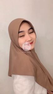 Jilbab Instan Kerudung Hijab Bergo Sport Size S & M - Warna Lengkap