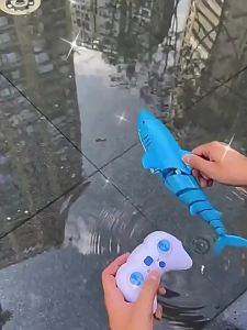 Remote Control Realistic Golden Shark Water Toy
