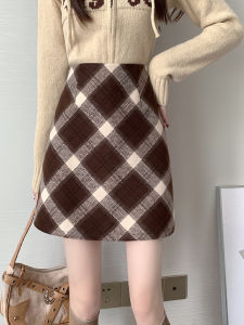 กระโปรงสั้นทรงเอเอวสูงผ้าขนสัตว์ลายสก็อตสำหรับผู้หญิง ฤดูใบไม้ร่วง/ฤดูหนาว 2025 กระโปรงทรงเอแบบใหม่สำหรับสาวๆ