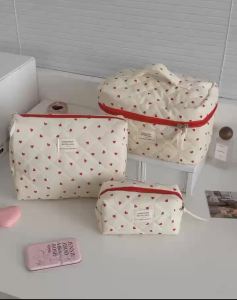 EELHOE | Ins Fresh Red Heart Quilted Cosmetic Bag Fashion Large-Capacity Toiletry Storage Bag Portable Travel Makeup Bag Handbag