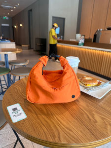 Classy Small Cloth Bag Lightweight Messenger Bag Sports Style Womens Bag All Year Round Neutral Casual Stylish Niche Style Hand Bag