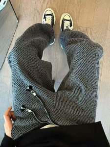 กางเกงขายาวทรงหลวมสไตล์ใหม่สำหรับผู้ชายในฤดูใบไม้ร่วง กางเกงขายาวทรงตรงลำลอง กางเกงขายาวทรงแหวก กางเกงขายาวทรงสลิมฟิต ทรงหลวม