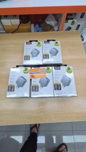 UGREEN 4in1 Nexode Pro 160W 4-Port GaN อะแดปเตอร์ หัวชาร์จ Super Fast Charging รุ่น X763 25831