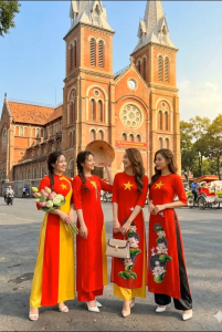 Áo Dài Dáng Suông Nữ Cờ Đỏ Sao Vàng Hoa Sen Lụa Cao Cấp - AD078
