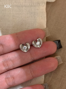 Silver Sparkling Diamond Hovering Heart Earrings Korean Style Elegant Luxury Fashion Versatile Ear Jewelry Decorative Beauty