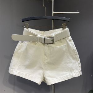 กางเกงขาสั้นผ้ายีนส์เอวสูงทรงเอสีขาวแฟชั่นสำหรับผู้หญิง กางเกงขาสั้นทรงหลวมๆ สบายๆ ฤดูร้อน 2025 กางเกงขายาวทรงเอ