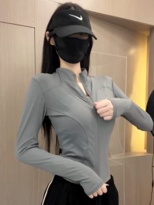 Grey 2024 New Slim Fit Sun Protection Clothing Womens UPF50+ Ice Silk Breathable Sports Outerwear Thin Version