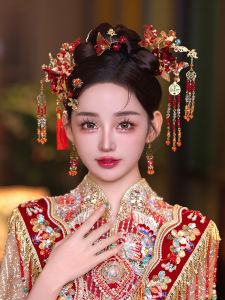 Classic Chinese Style Butterfly Hairpin for Brides Simplicity in Alloy Silver and Gold Plated with Artificial Gems and Semi-Precious Stones