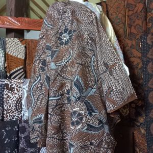 Kain Jarik Bawahan Kebaya Beskap Pager Ayu Pager Bagus Warna Coklat Susu