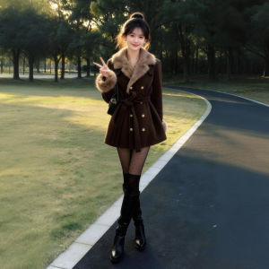 CHANGTONG | Vintage Elegance Waist-Belted Slim Fit Wool Coat