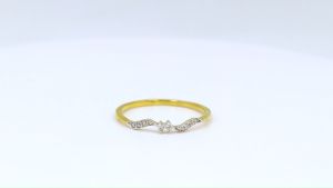 Happy Jewelry แหวนเพชร 2เม็ด 9k 37.5% ทองแท้ เพชรเกสร ME026