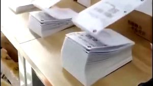 【Hand forging】cast iron wok.Pure iron pan Non-stick surface light old style household pan uncoated special for restaurant and familyREADY STOCK Pre-seasoend Wood Handle Non-Stick Flat Bottom Iron Wok Kuali Besi Tidak Melekat Frying Pan Kuali Goreng铁锅