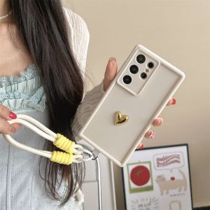 Silicone Soft Phone Case 3D Gold Heart Love Wrist Strap For Samsung Galaxy Ultra S26 Ultra S25 S23 S22 Plus S24 S21 FE A56 A36