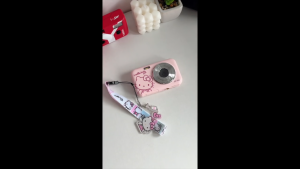 YASHICA x Hello Kitty Digital Camera DZ-100