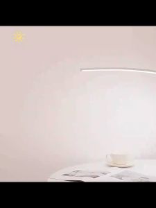 【UNITED】โคมไฟตั้งโต๊ะโค้งขนาดใหญ่ โคมไฟตั้งโต๊ะอ่านหนังสือแบบเต็มสเปกตรัม โคมไฟป้องกันดวงตา LED โคมไฟอ่านหนังสือลดแสงควบคุมสามสี โคมไฟอ่านหนังสือ โคมไฟทำงาน