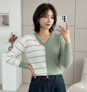 BLOUSE RAJUT V Neck 537 / Blouse Rajut Combi Salur V Neck Terbaru / Pakaian Blouse Rajut Combi Salur V Neck Trendy