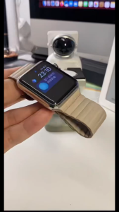 <SSTmalls>   Space Man Apple Watch sạc đứng Thủ công mỹ nghệ Watch Stand sạc đứng Cartoon Astronaut