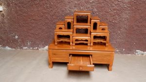 MAISAKPHRAE  โต๊ะหมู่บูชาไม้สัก หมู่ 9 หน้า 5 กว้าง 50  ยาว 90 สูงรวม 79 ซม. ขนาดลิ้นชัก กว้าง 29 ลึก 40 สูง 8 ซม.