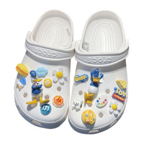 หัวเข็มขัดลายเป็ดน่ารักแบบติดได้สำหรับรองเท้าแตะผู้หญิง ตกแต่งด้วยดอกไม้ หัวเข็มขัดแบบถอดได้ รองเท้าแตะแบบมีรู