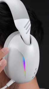 หูฟังครอบหัวคุณภาพเสียงดี ตัดเสียงรบกวนได้ หูฟังเกม RGB แบตเตอรี่ใช้งานได้นาน บลูทูธ GamingBluetooth หูฟังอีสปอร์ต