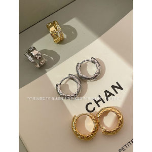 Exquisite Small Diamond Pattern Metal Earrings: No Piercing Required Clip-On Fashion Jewelry for Men & Women