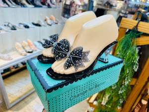 Shoes8888 Thailand รองเท้าส้นแก้วโบว์ สูง2.5นิ้ว ไซล์36-40