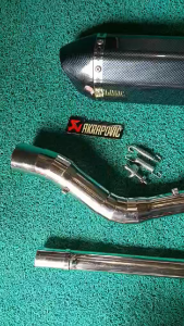 370mm Akrapovic fullsystem w/silencer -- Sniper 135 stainless elbow