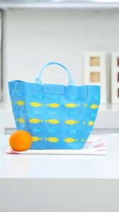 Tas Bekal Motif Ikan Yoshi Fish Version Set 4 Pcs - Food Storage & Botol Cantik (Export)