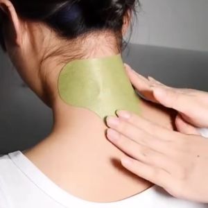 Hộp 12 Miếng Dán Ngải Cứu Vai Gáy Giảm Đau Cổ Vai Gáy