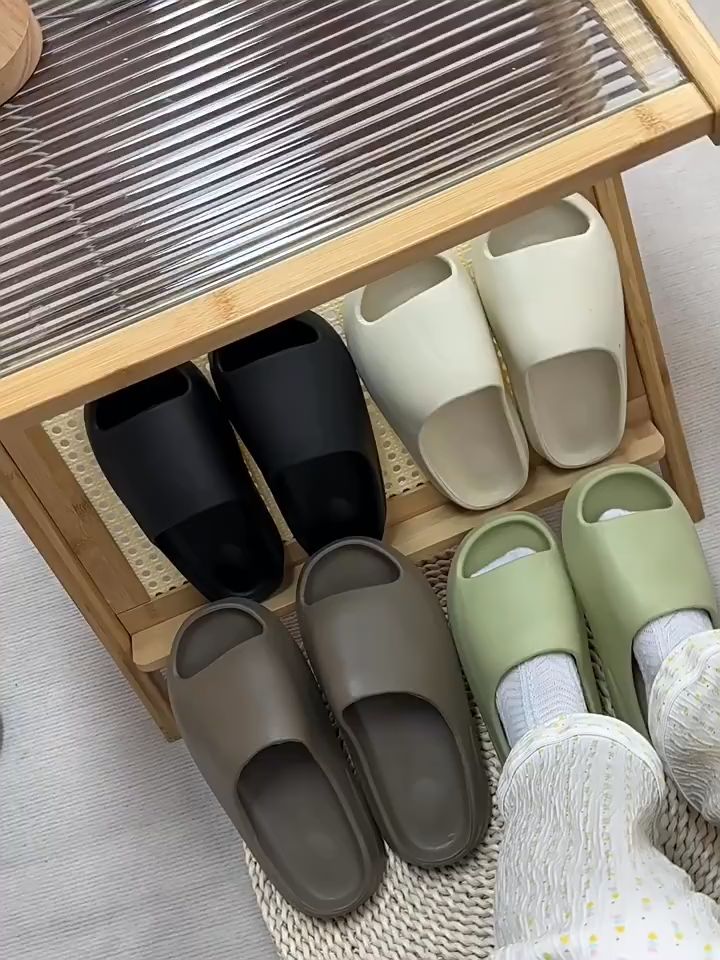 รองเท้าแตะ สวมใส่บ้าน กันลื่น กันน้ำ รองเท้าแตะลำลอง รองเท้าแตะสำหรับผู้หญิง รองเท้าแตะสำหรับผู้ชาย รองเท้าใส่สบาย