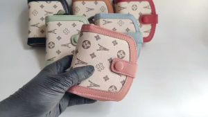 New Short Bi-fold Wallet Ladies Korean Version Multi-card Coin Purse Fashion Card Holder DOMPET PENDEK WANITA CLIP & ZIP