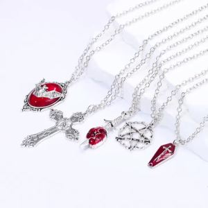 Women Gothic Pendant Necklace Set 5Pcs Heart Bat Cross Fashion Jewelry for Cosplay Streetwear and Evening Gatherings