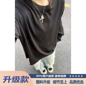 เสื้อยืดคอกลมแขนยาวลายทางสีขาวสำหรับผู้ชาย ช่วงต้นฤดูใบไม้ร่วง เสื้อฮู้ดแบบไม่มีหมวก เสื้อเชิ้ตชั้นในระดับไฮเอนด์ เสื้อเชิ้ตผู้ชาย