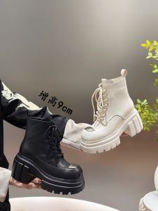 รองเท้าบูทมาร์ตินหนังแท้ส้นสูงสำหรับผู้หญิง ฤดูใบไม้ร่วง 2024 ทรงหัวมน ด้านข้างเปิด ด้านหลังเป็นซิป รองเท้าบูทสั้นแบบลำลอง