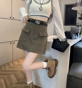 กระโปรงสั้นทรงเอเอวสูงสไตล์อเมริกันสำหรับผู้หญิง ฤดูใบไม้ผลิและฤดูใบไม้ร่วง สีกรมท่า กระโปรงสั้นสีพื้น กระโปรงสั้นทรงเอ