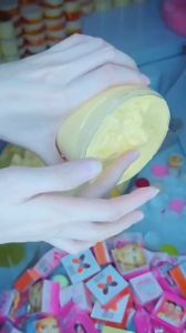 (Làm trắng sau 5 ngày )Combo 3 hộp kem body cốt ủ siêu trắng nhanh -Làm mịn- Dưỡng ẩm-Thơm-Không bết rít-Tặng kèm muỗng trộn kem