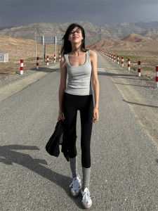 เสื้อกั๊กสายเดี่ยวคอวีสีเทาสไตล์ฝรั่งเศสย้อนยุคสำหรับผู้หญิงในช่วงฤดูร้อน ทรงสลิมฟิต ดีไซน์หรูหรา ความยาวปกติ ผลิตจากผ้าฝ้ายผสม