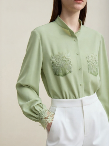 AMII | Elegant Commute Lace Insert Loose Blouse