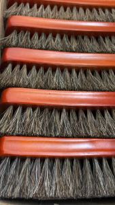 BÀN CHẢI ĐÁNH GIÀY LÔNG NGỰA DÙNG ĐỂ ĐÁNH GIÀY VÀ ÁO DA