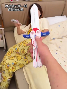 Childrens toy - Butterfly Extendable Light Sword / Foldable Dual Form / Multi-color Light Emitting Sword